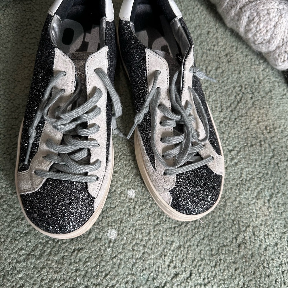 P448 sneakers size 6